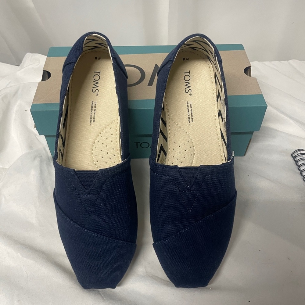Toms Navy cotton Canvas Slip-On Flat Alpargata Navy Blue Sz 8 New with Box - Picture 13 of 16
